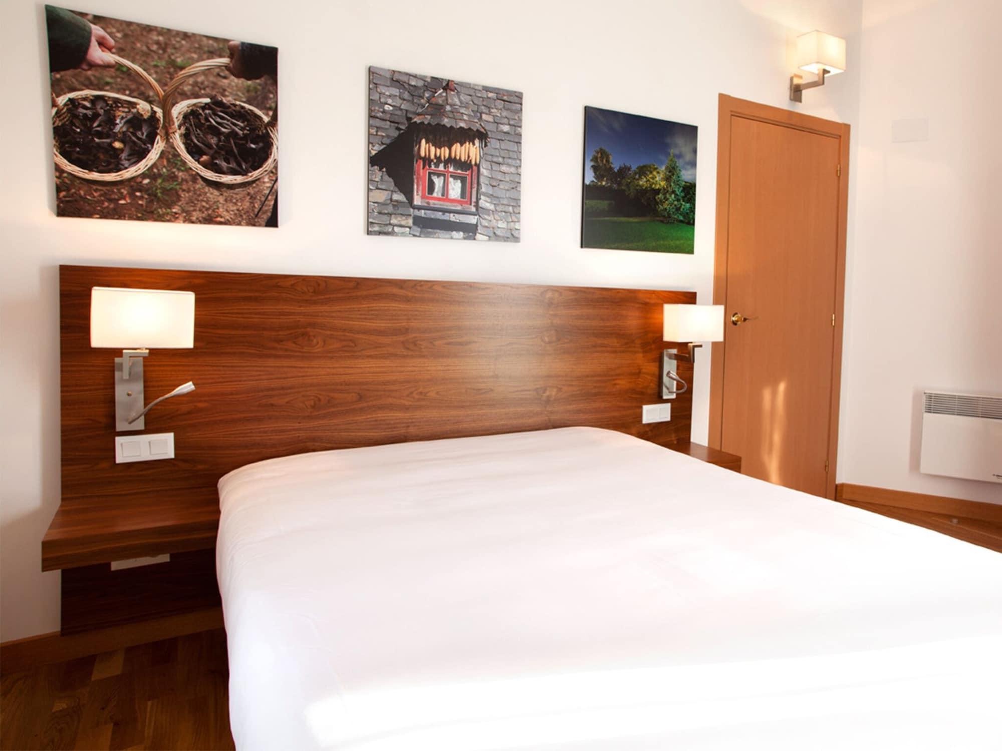 Appartements & Spa Cerdanya Bourg-Madame Luaran gambar