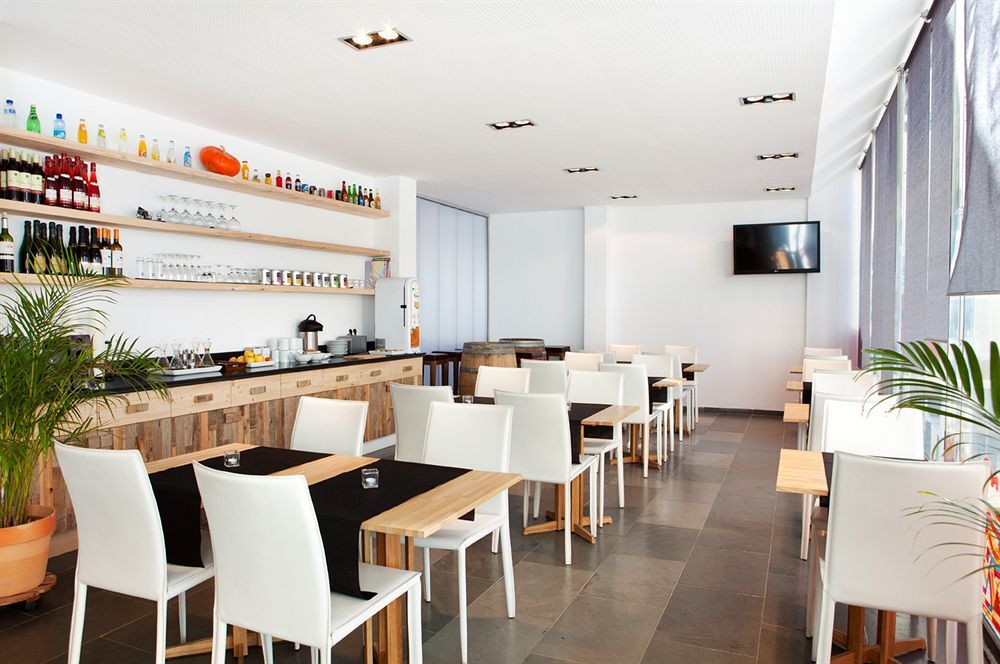 Appartements & Spa Cerdanya Bourg-Madame Restoran gambar